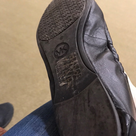 Like new MK FLATS! - Picture 2 of 3